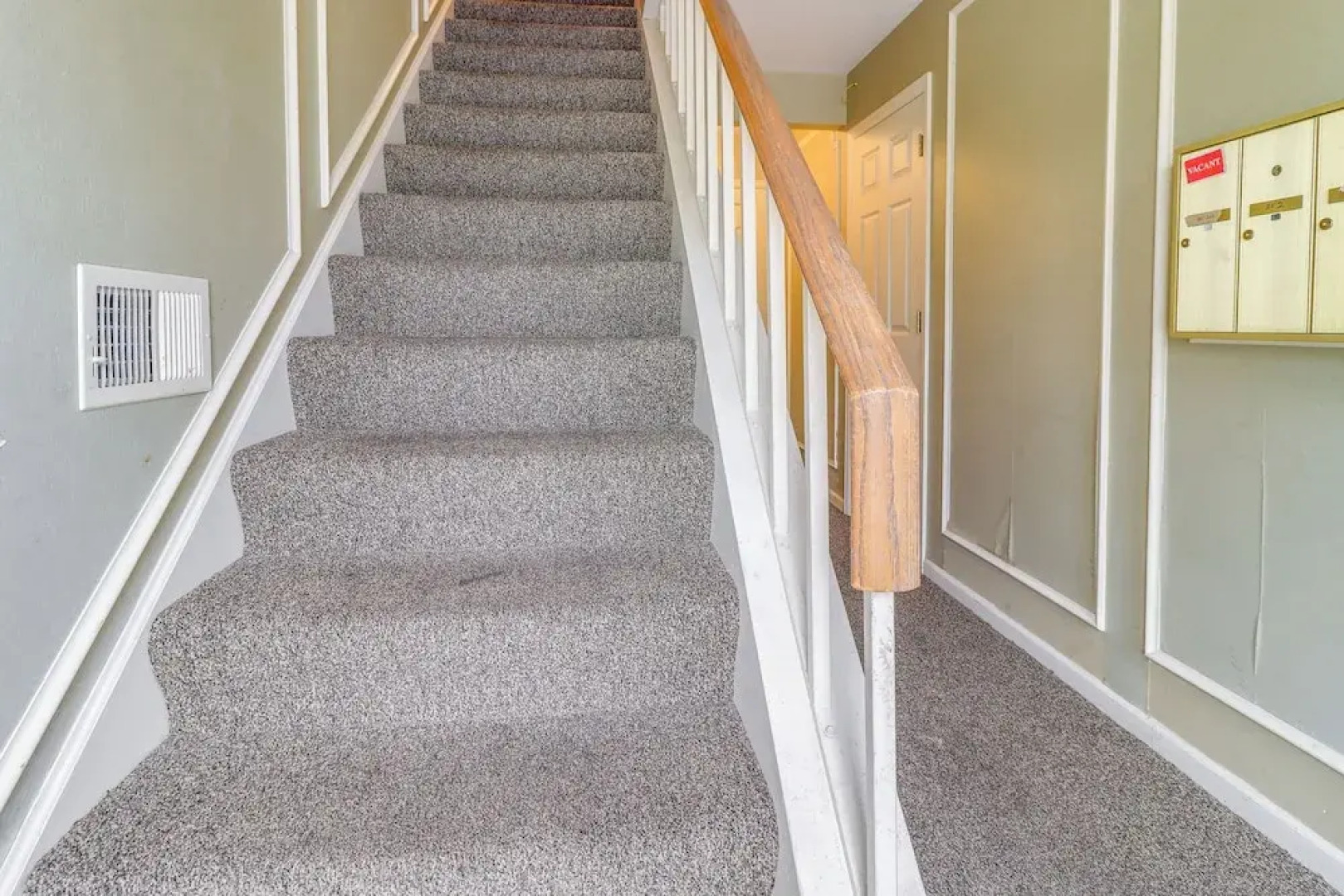 7 Mi to Downtown: Toledo Apt Near Franklin Park