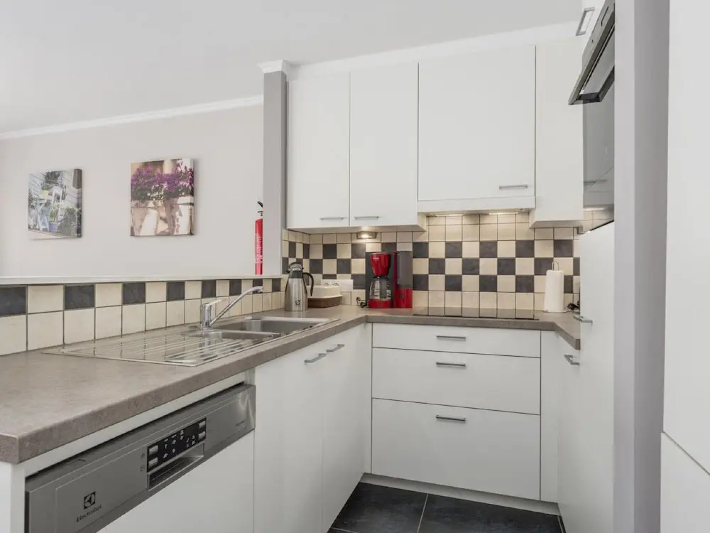 Pleasant Apartment on the 2nd Floor