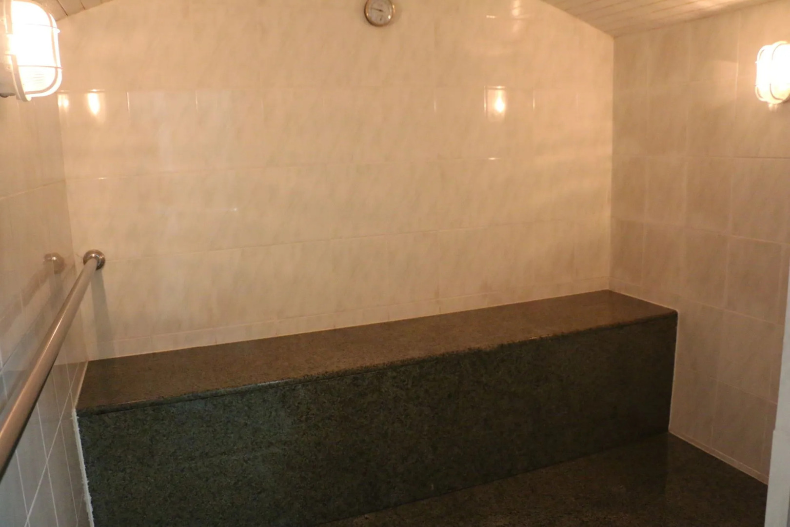 Garden View Court Suites Ho Chi Minh City