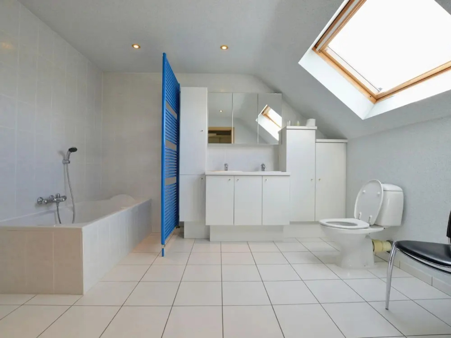 Spacious Villa in Zingem With Garden