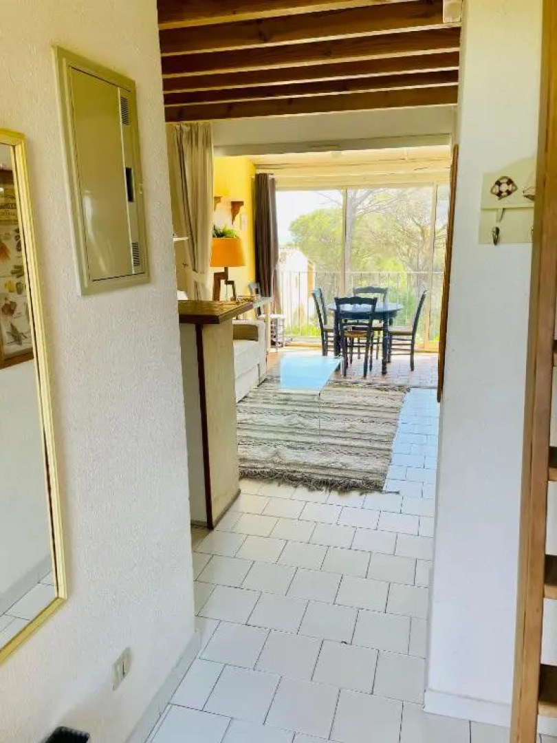 Bel appartement avec mezzanine, vue mer et piscine