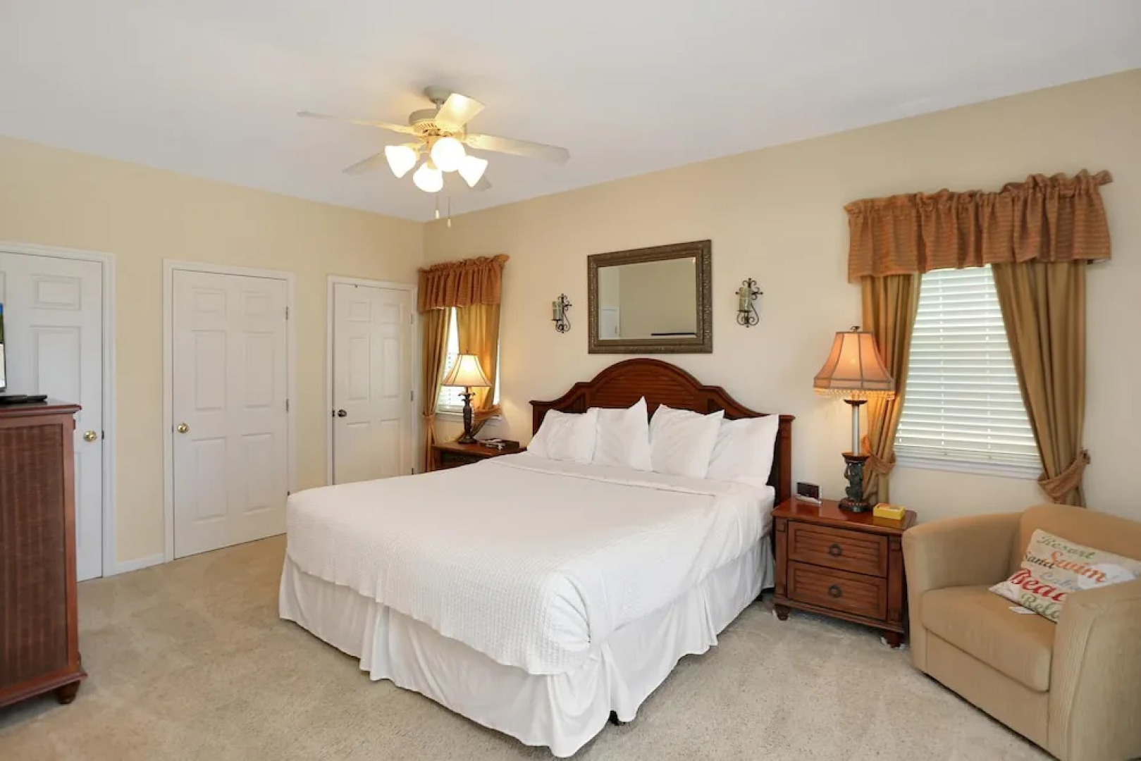 Yellow Bird Apartment