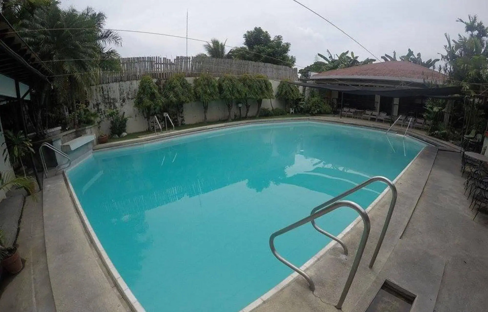 The Alpa Hotel and Restaurant