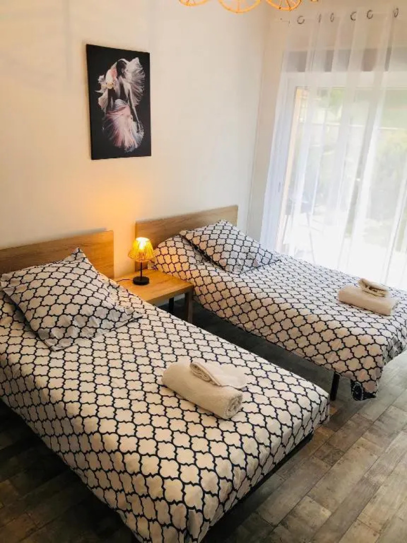 Villa piscine privée vallée châteaux Dordogne