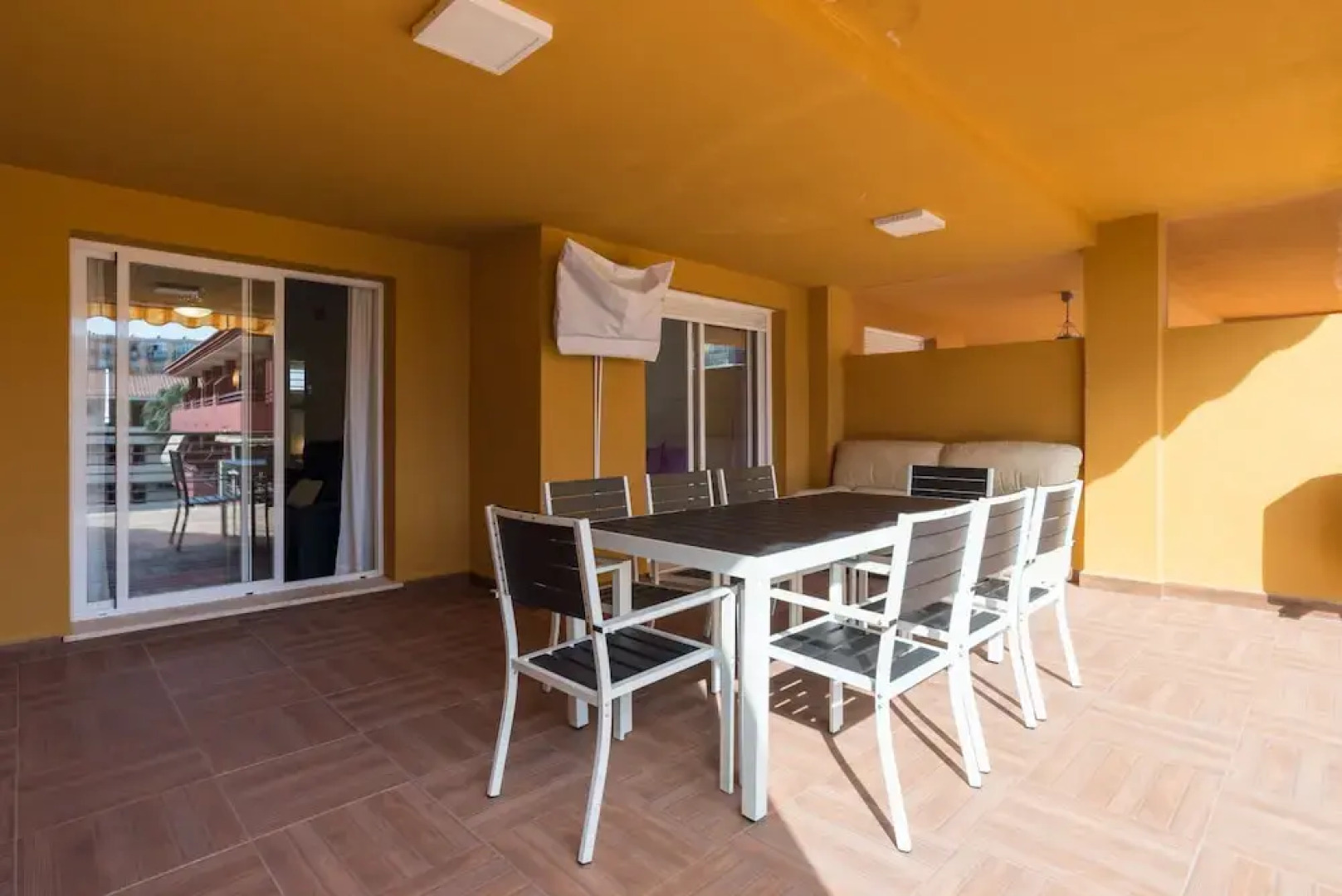 Malagasuite Beach And Sun