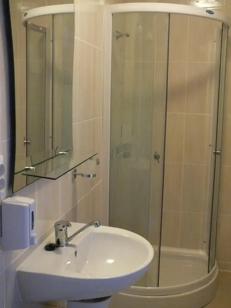 Camere De Inchiriat Onelia