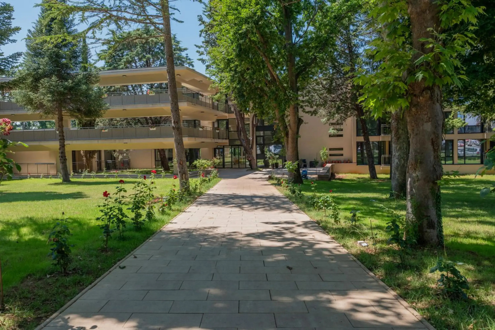 Queen Nelly Hotel Park