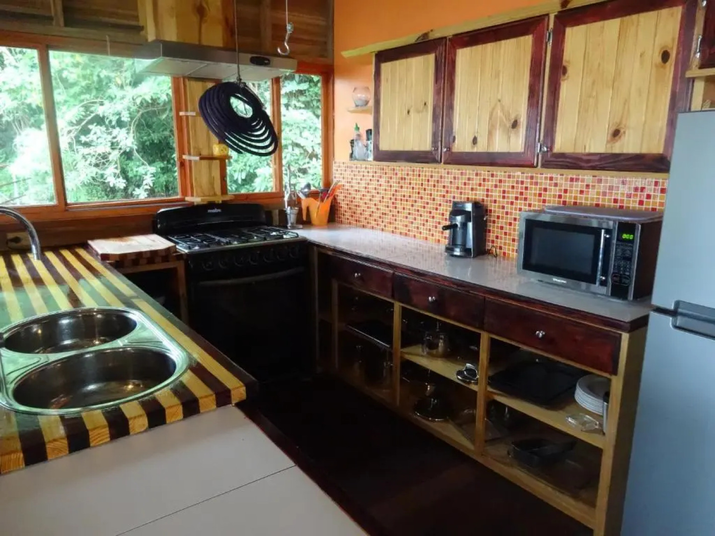 Jungle House next to Refugio la Brisa del Diablo