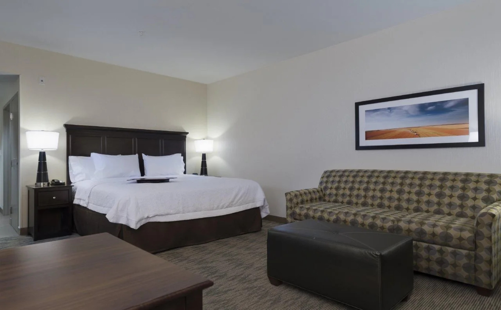 Hampton Inn & Suites by Hilton, Airdrie, AB, Canada