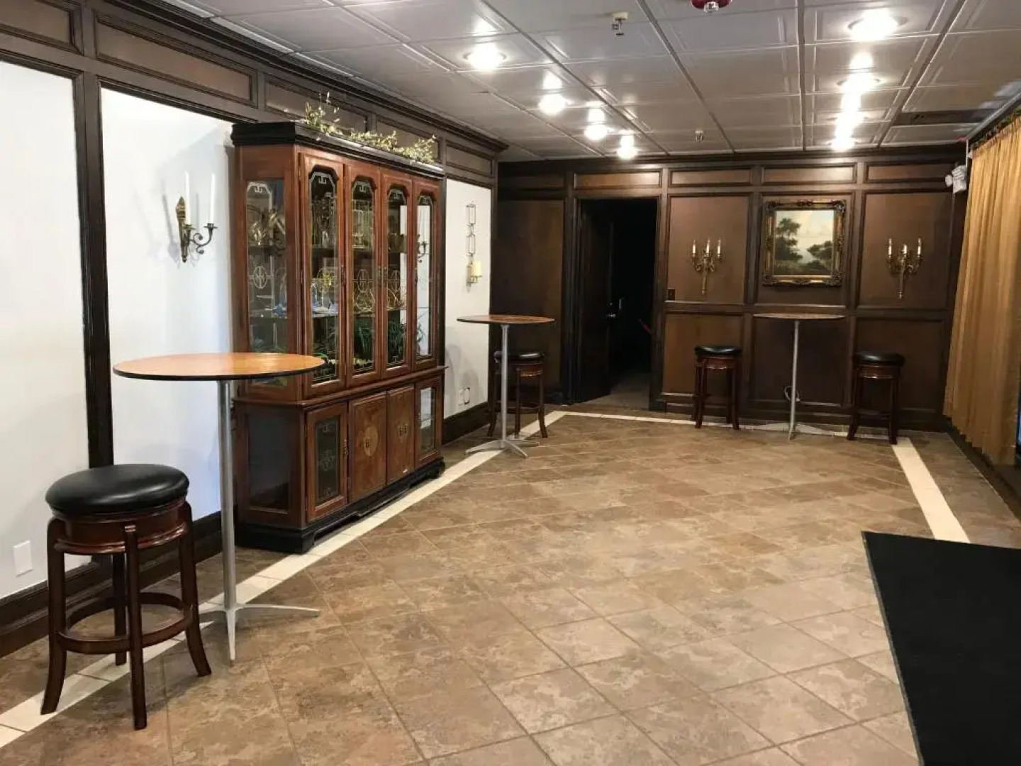 Hom Away Inn and Resort