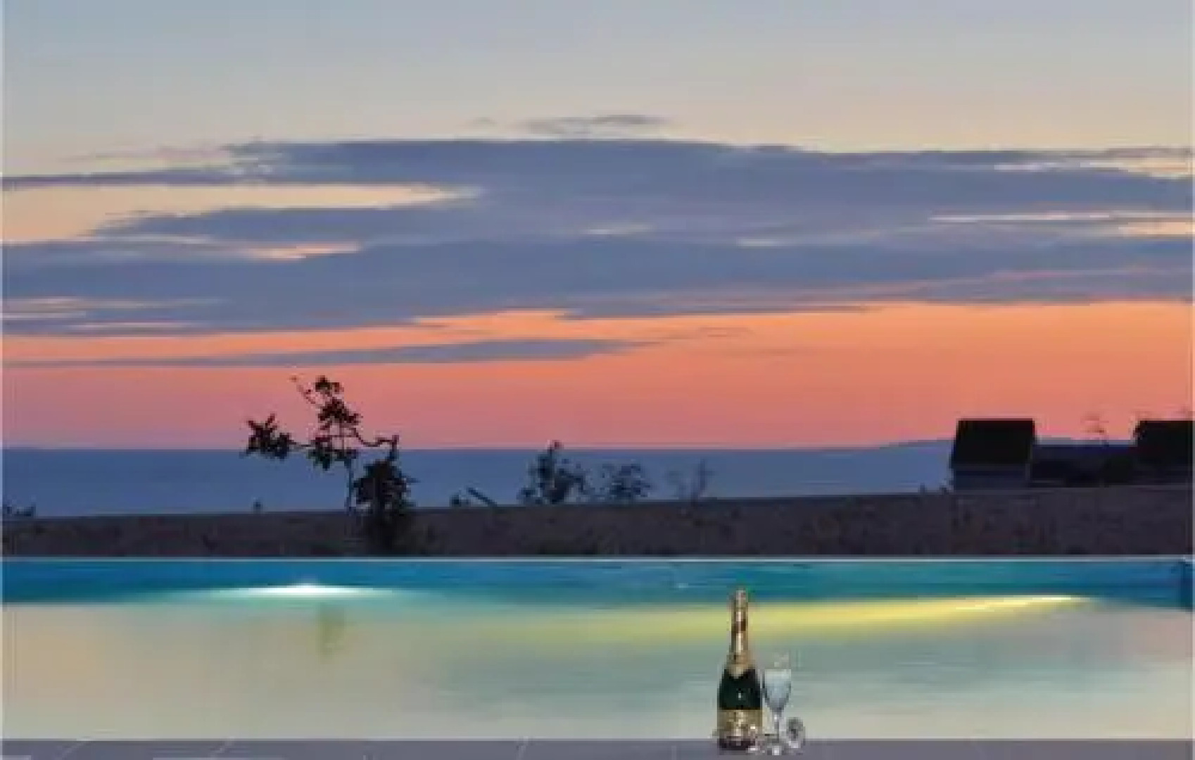 Holiday home Novalja QR-1783