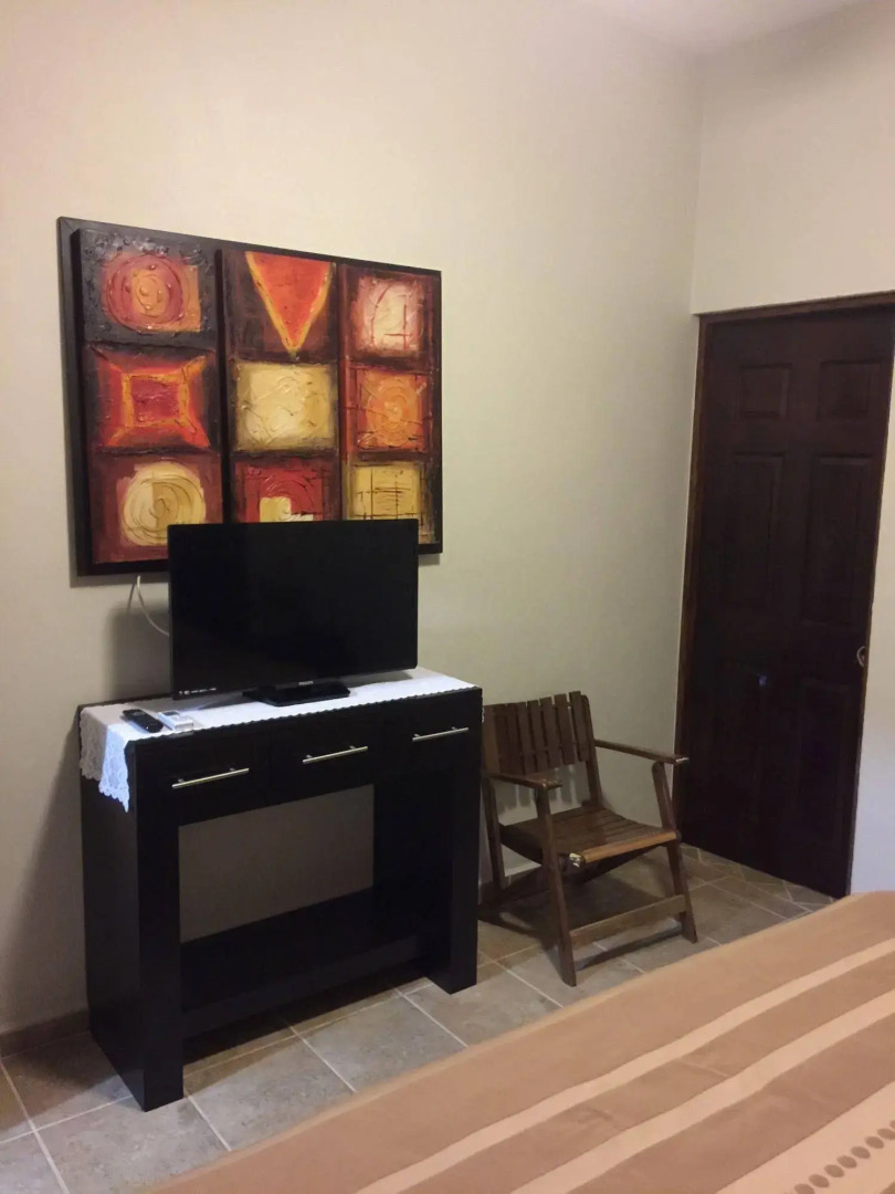 Hotel y Suites Los Encantos