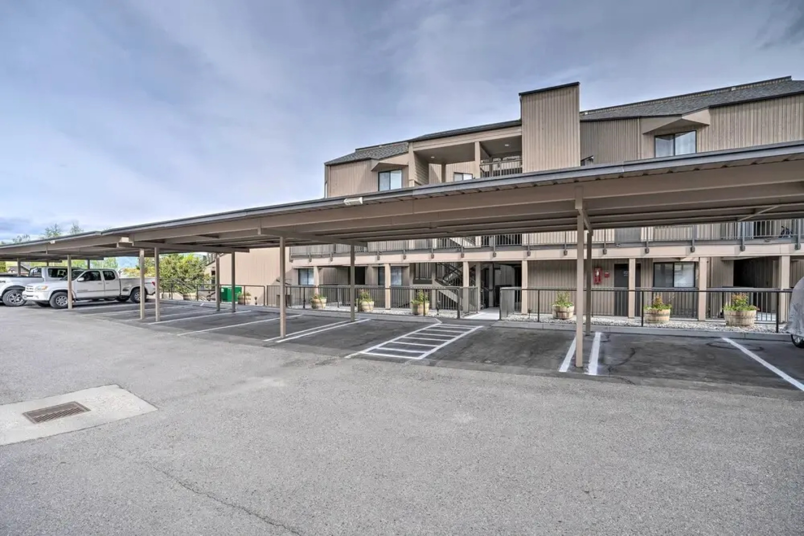 Beautiful Condo w/ Balcony on Lake Chelan!