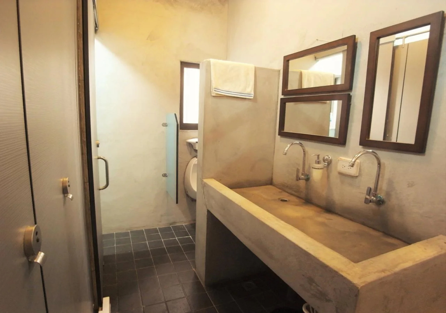 Good Garden Lady's Hostel