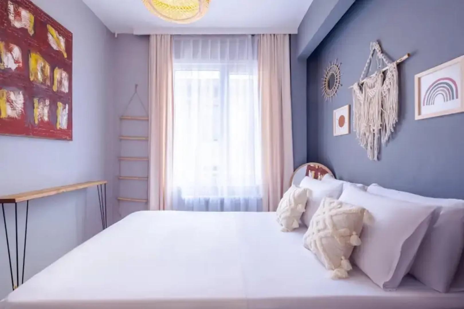 Spectacular Flat Near Bagdat Street in Kadikoy