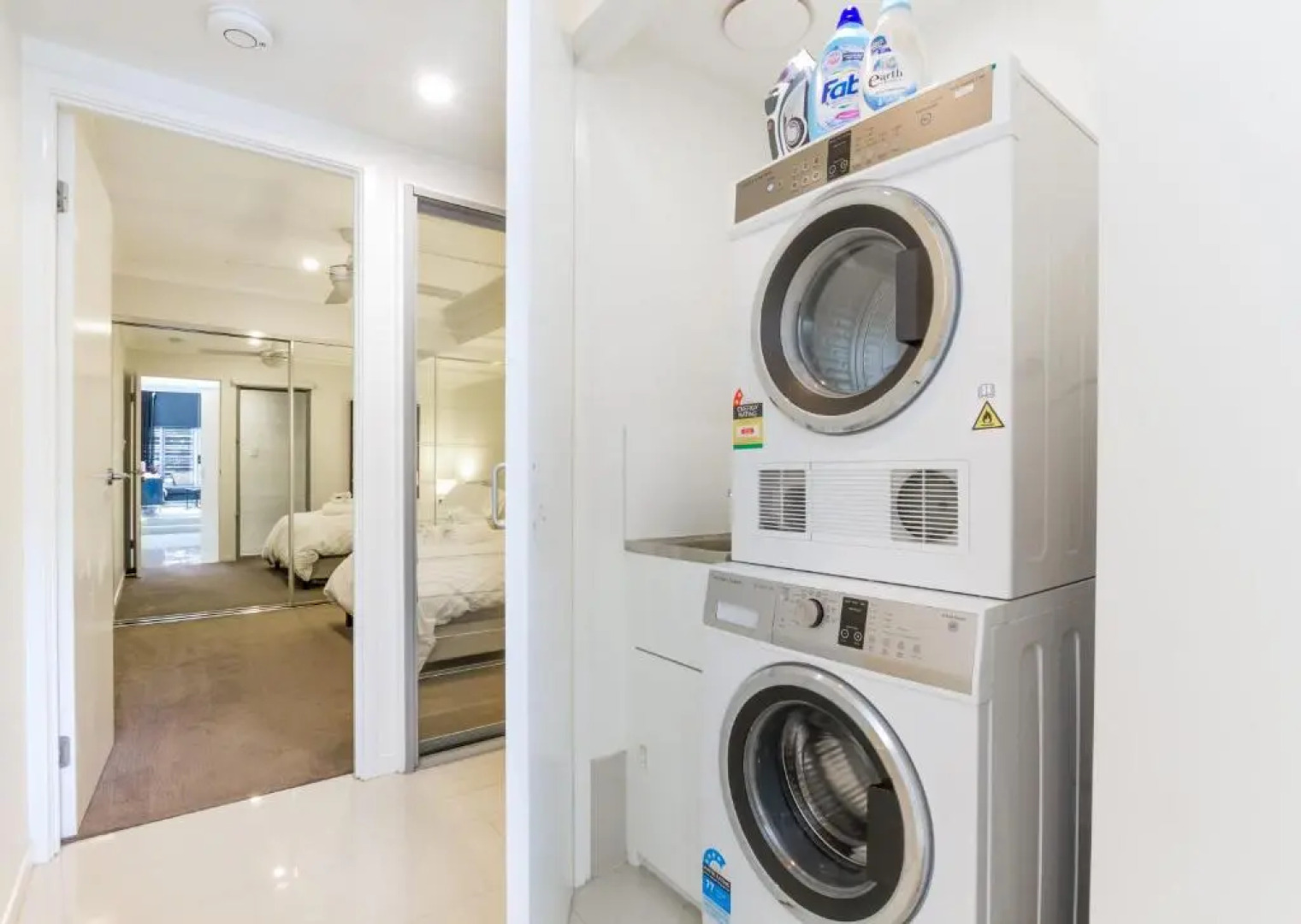 Luxurious 3BDR Townhouse in Great Location