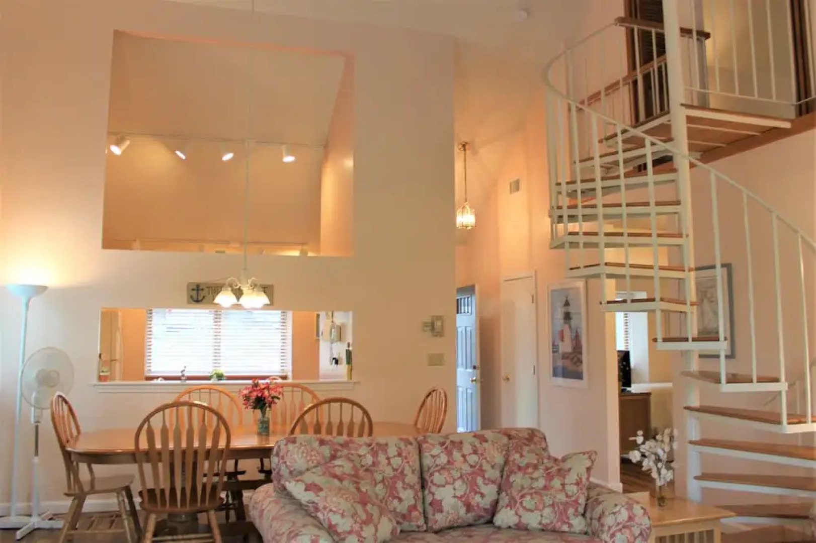 51 Middlecott - 2 Bedroom Condo