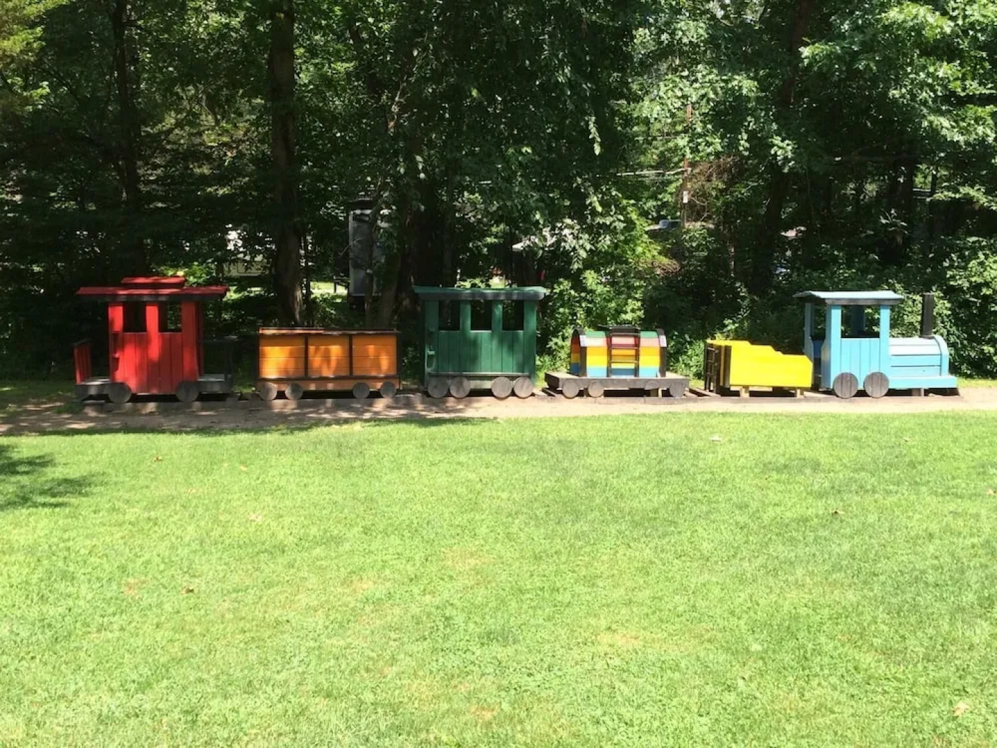 Rondout Valley Camping Resort Deluxe Park Model 13