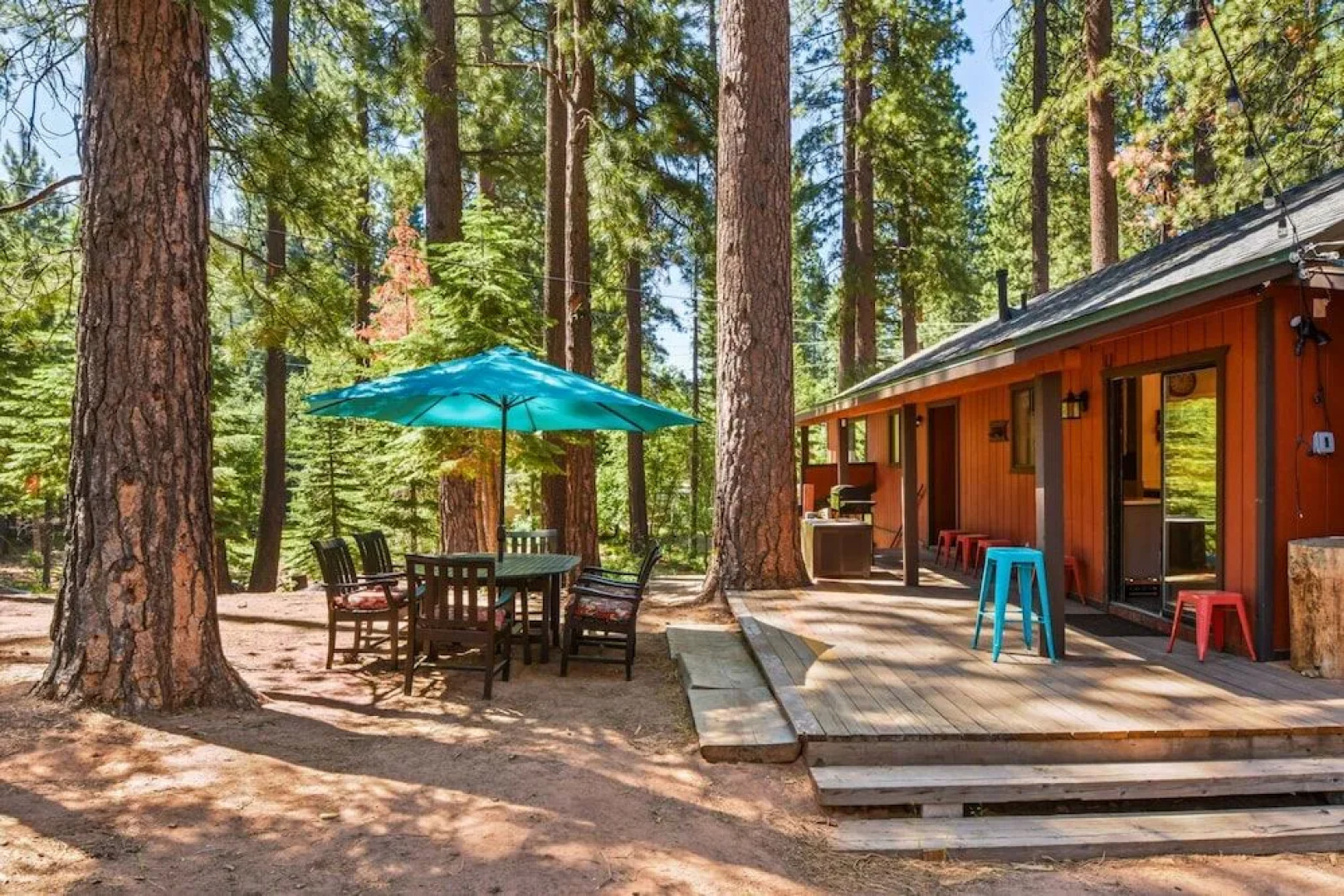 Incline Bliss Dreamy Pet Friendly Escape