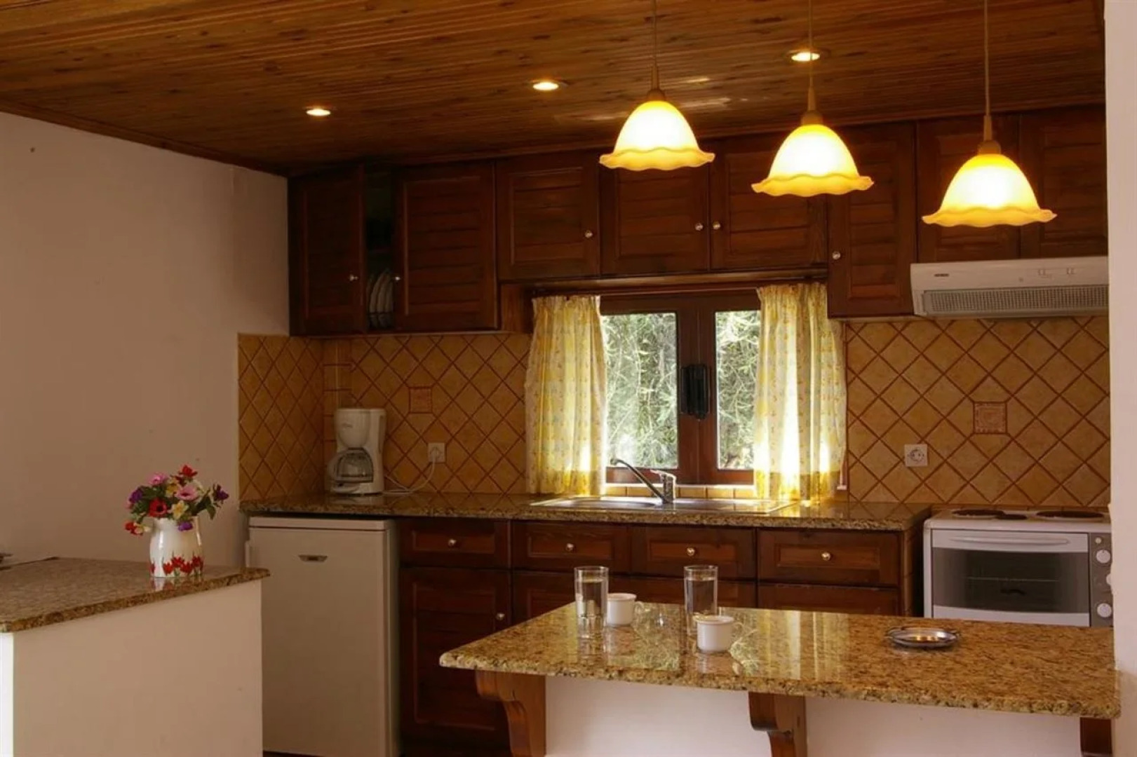 Marialice Apartments