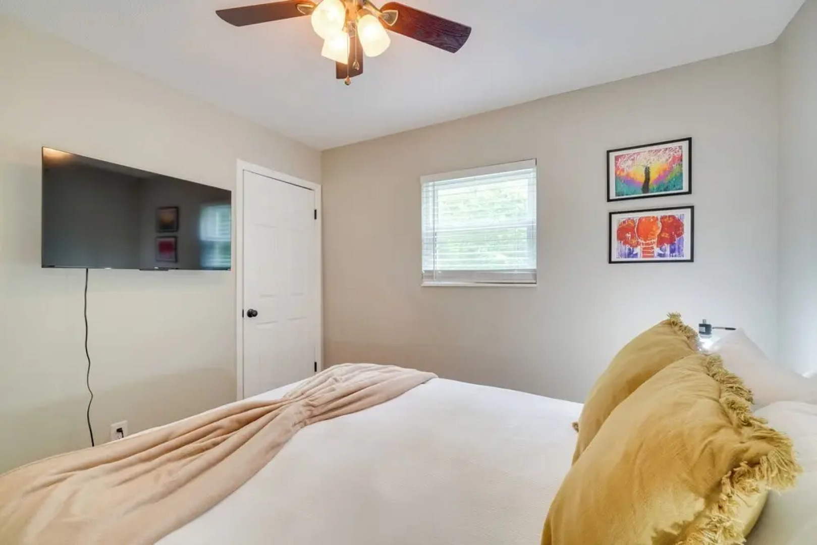 Sevierville Home w/ Hot Tub & Game Room!