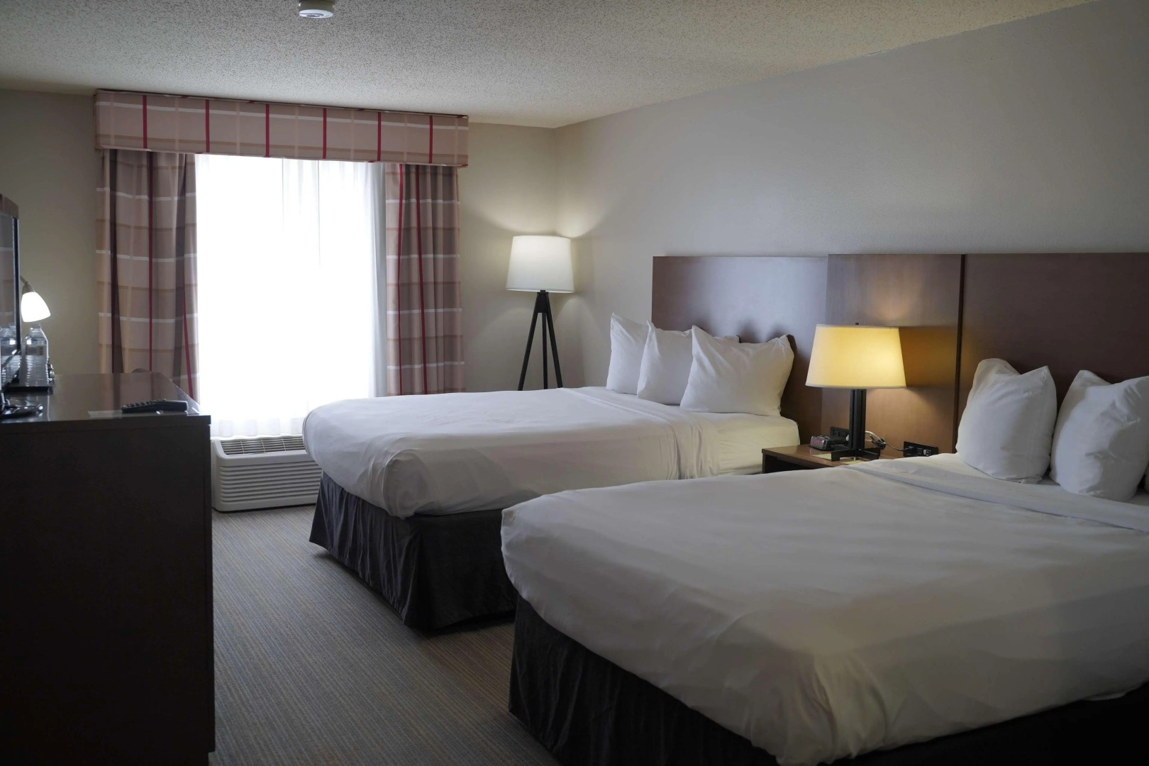 Country Inn & Suites by Radisson, Watertown, SD