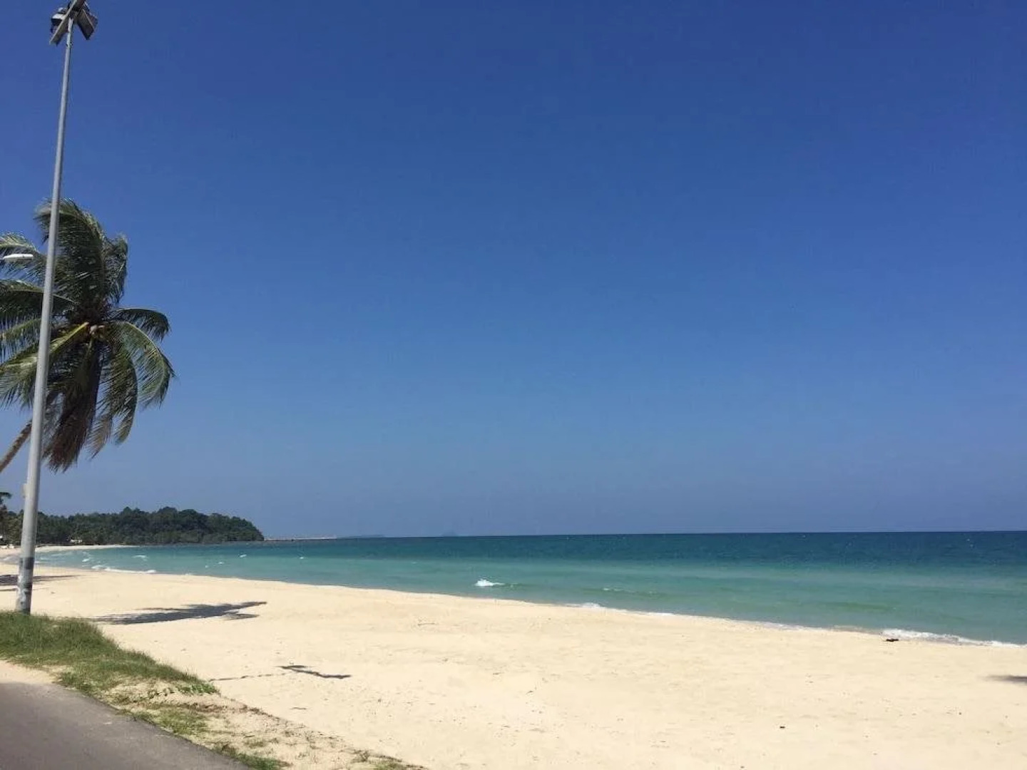 Na Thammachart Hotel