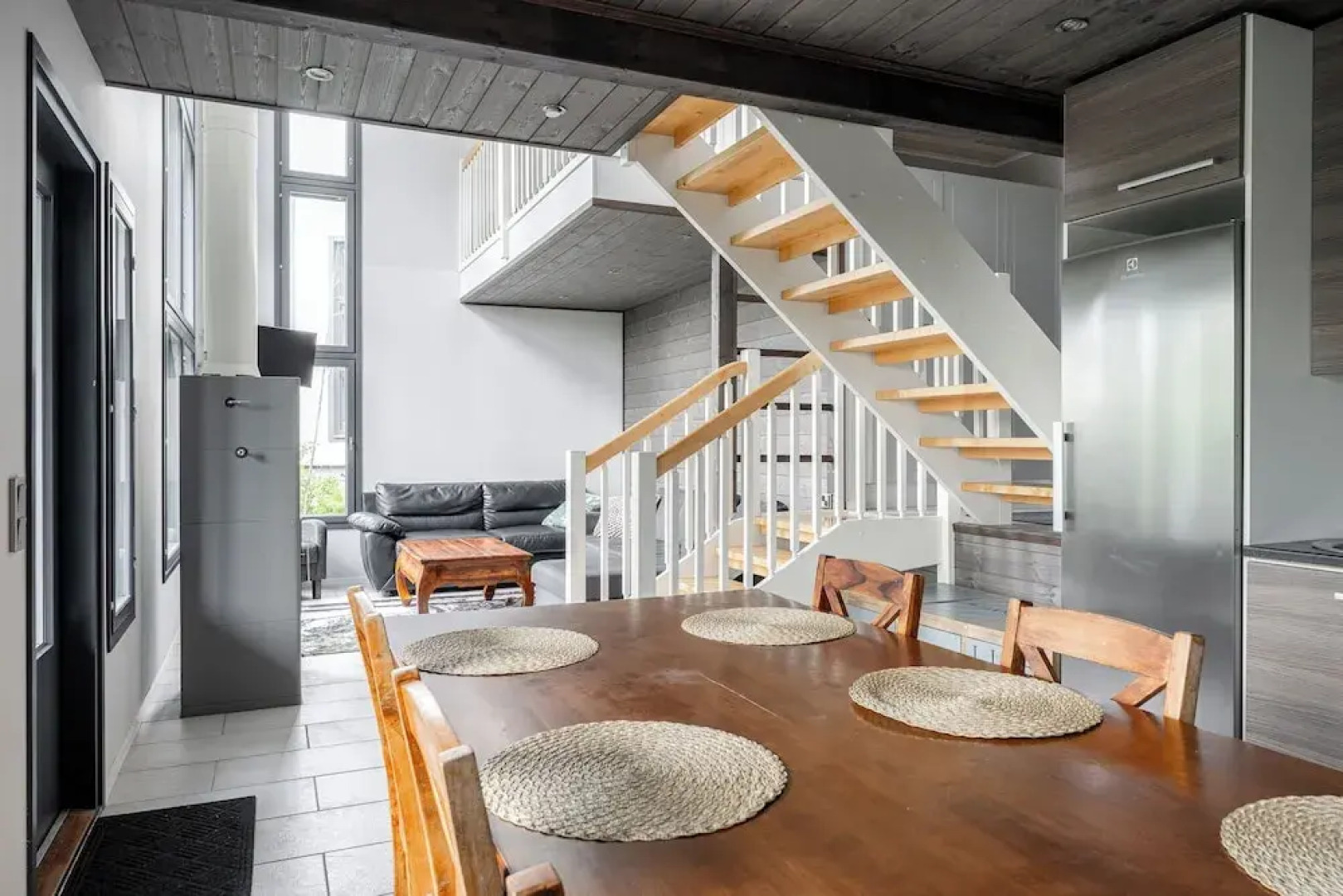 Peaceful 2BR Getaway Cabin at Riihivuori