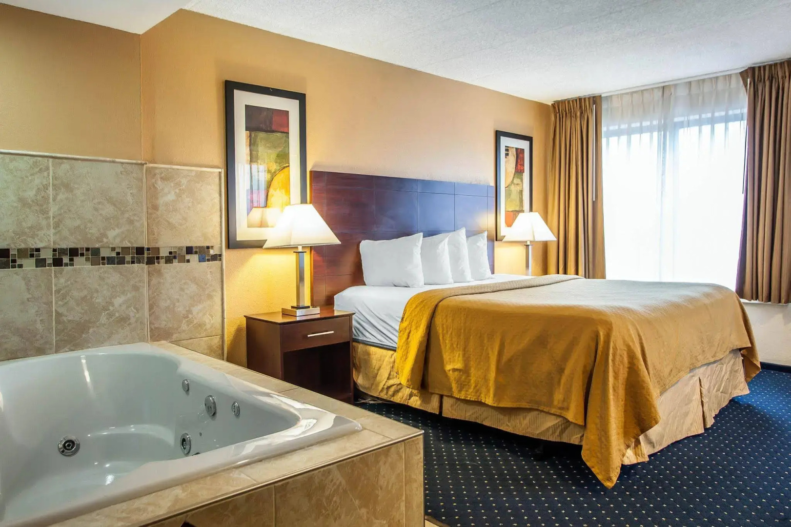 Quality Suites Milwaukee Airport