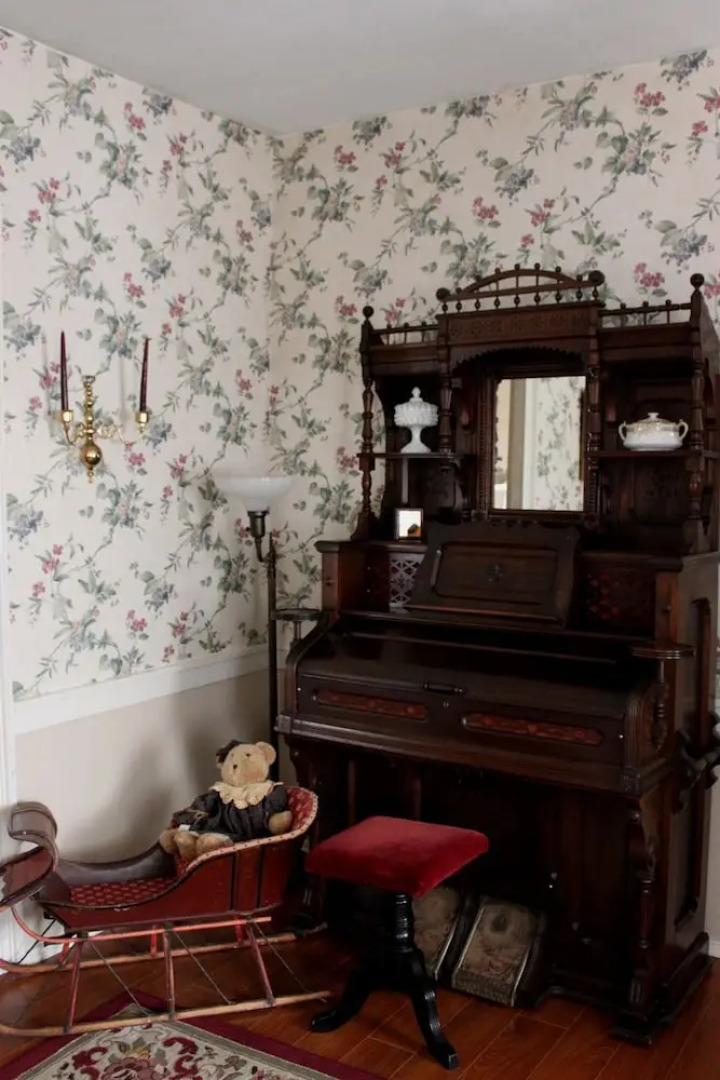 Hickory Bridge Farm Restaurant