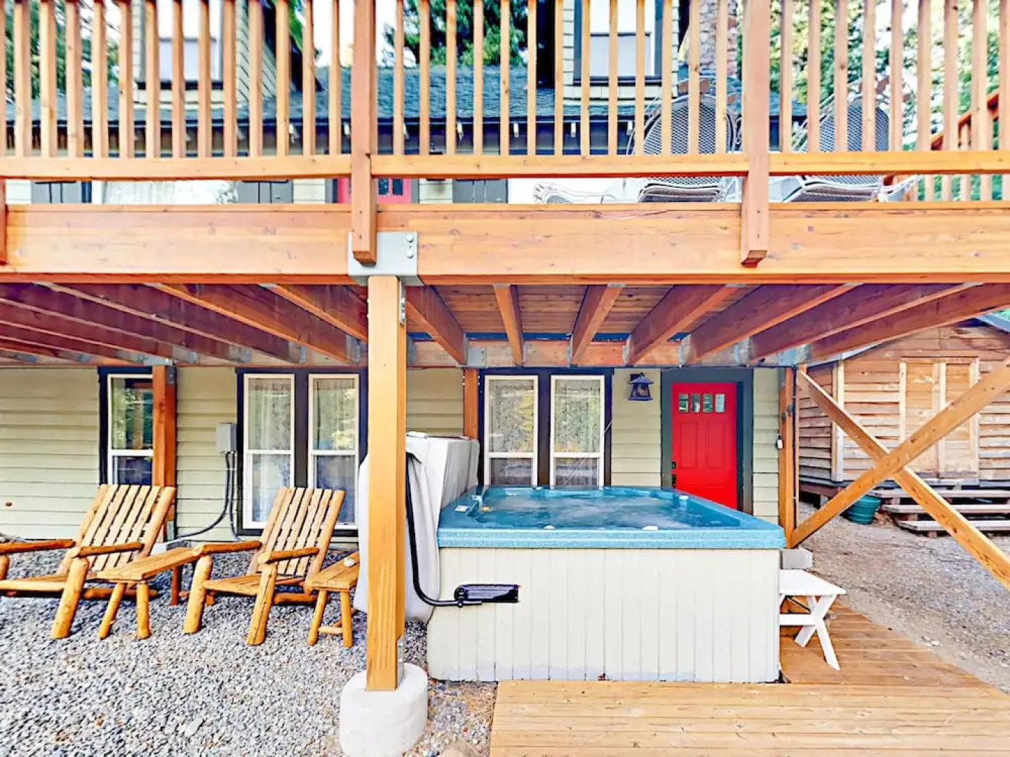 1498 Pine Home 4 Bedrooms 2.5 Bathrooms Home