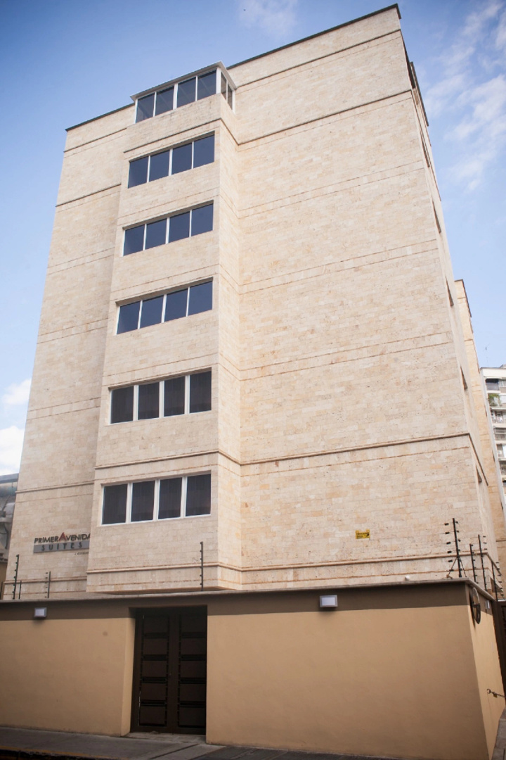 Hotel 4ta Avenida Suites