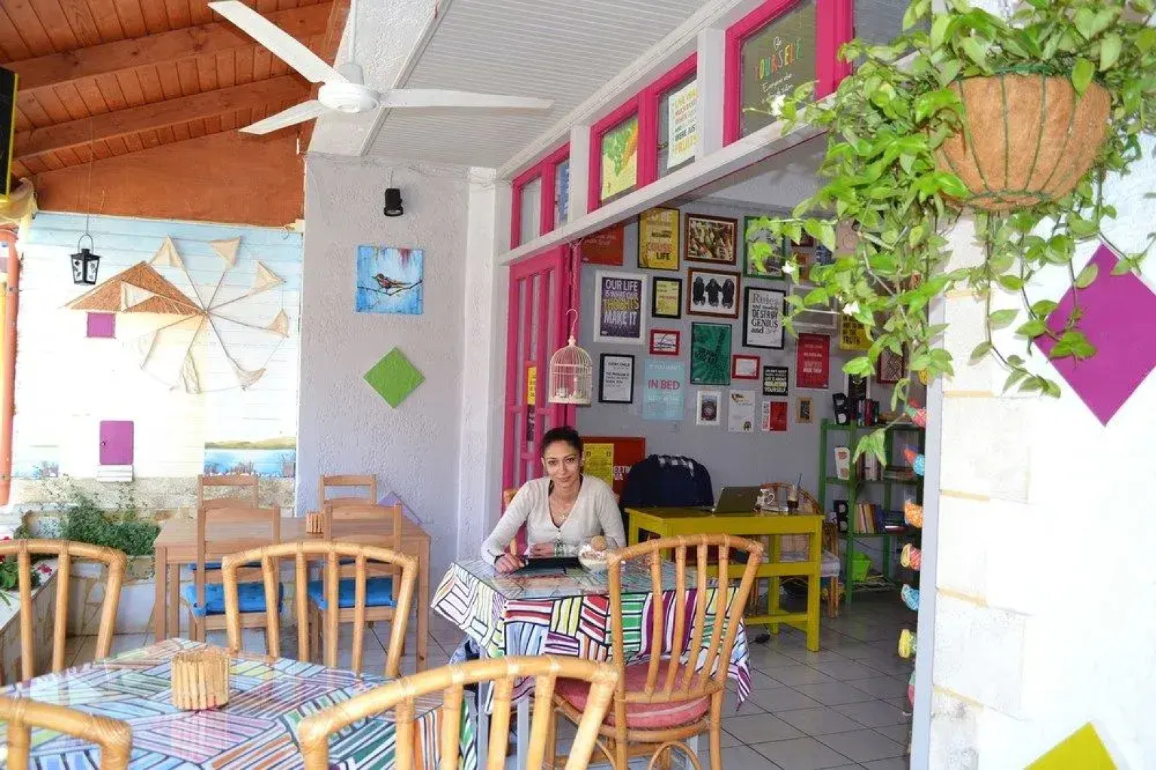 Irini Hotel-Apartments