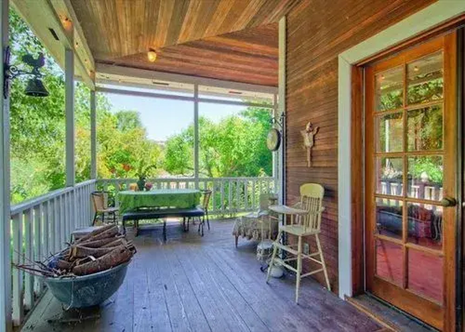 Judy Creek 4 Br home by RedAwning