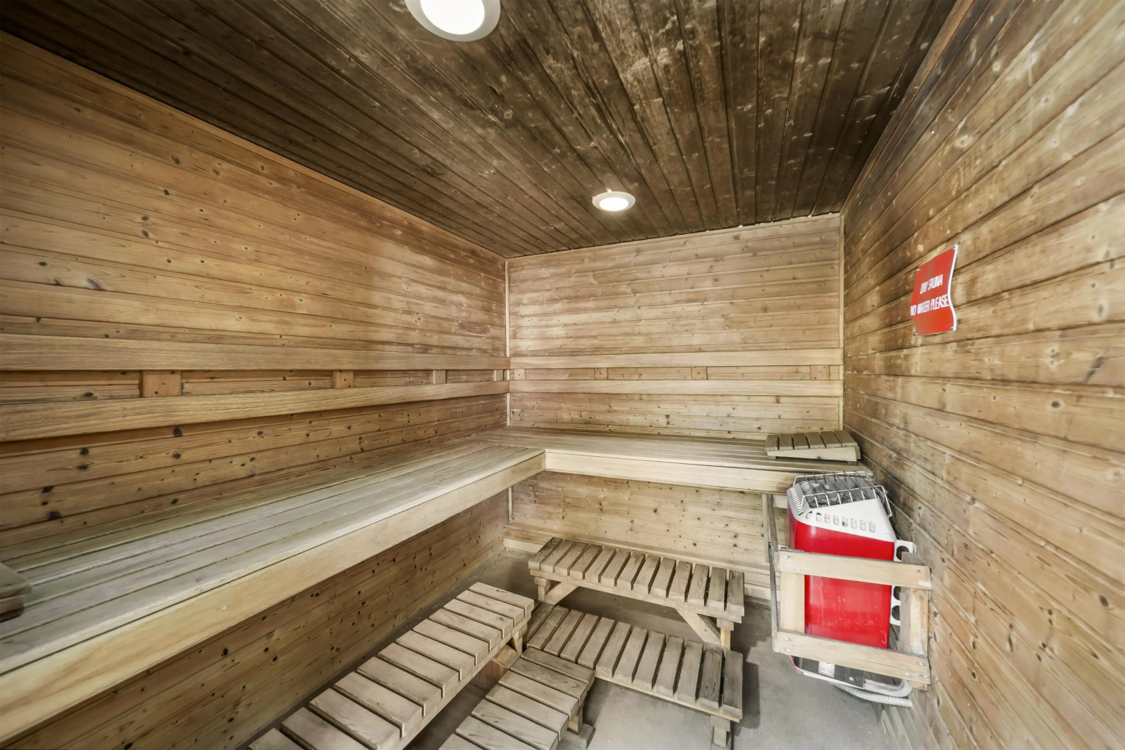 Best Western Plus Northwoods Inn