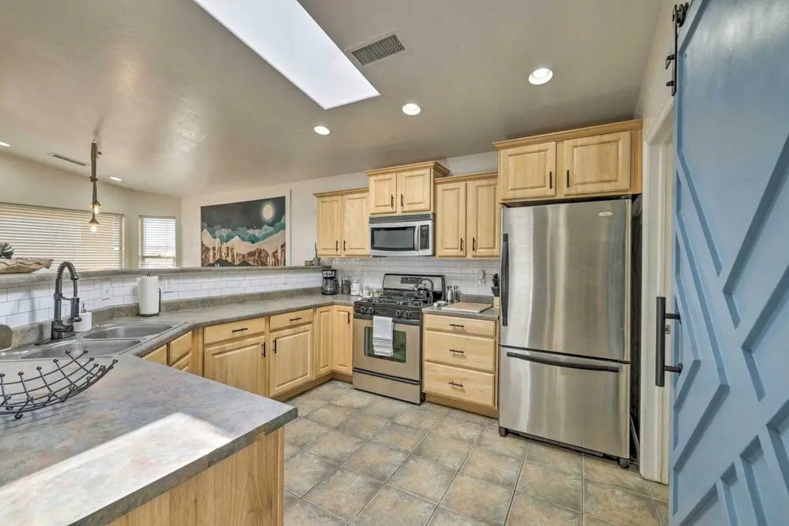 Modern Page Retreat w/ View, 9 Mi to Wahweap Beach