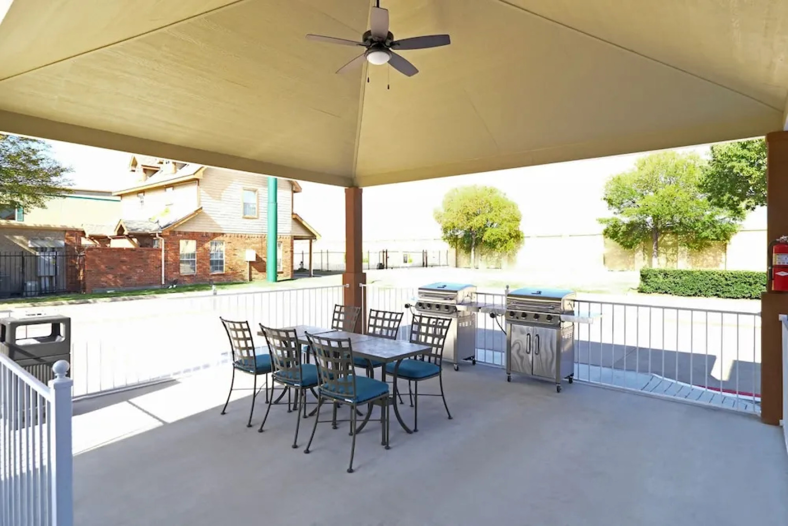 Days Inn and Suites Plano Medical Center Dallas