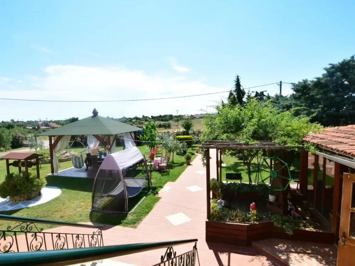 Frezia Maisonette by Travelpro Services