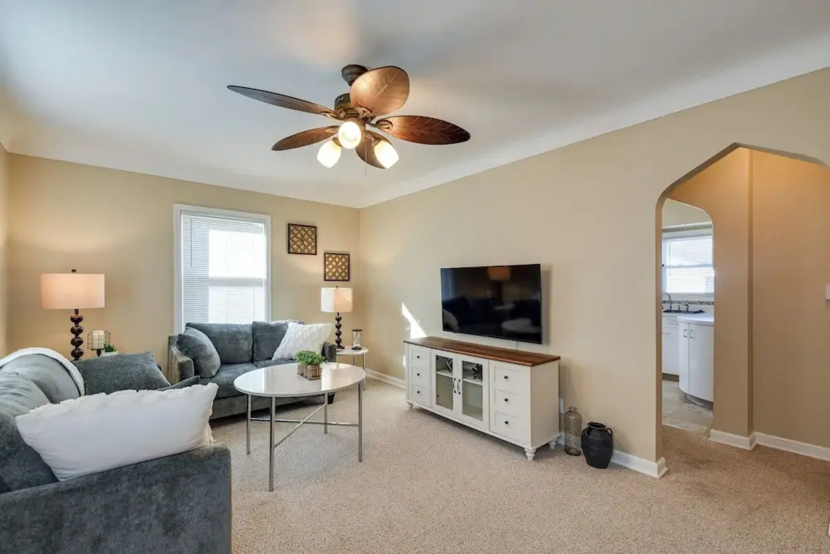 Quaint Cedar Rapids Home, 4 Mi to Downtown!