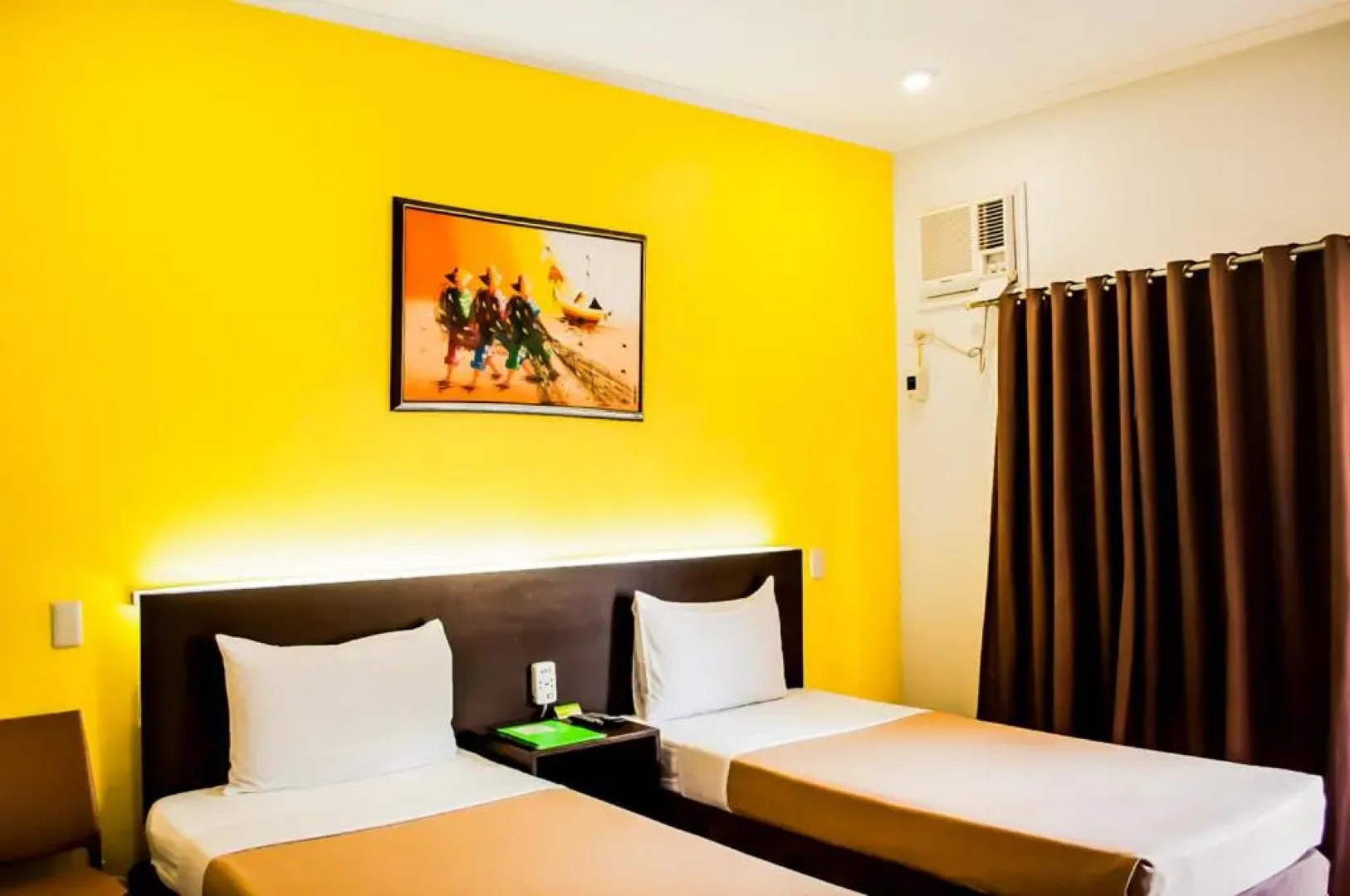 Seasons Hotel and Convention Center