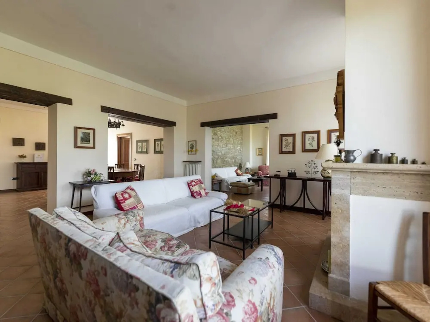 Classic Villa for Family With Pets