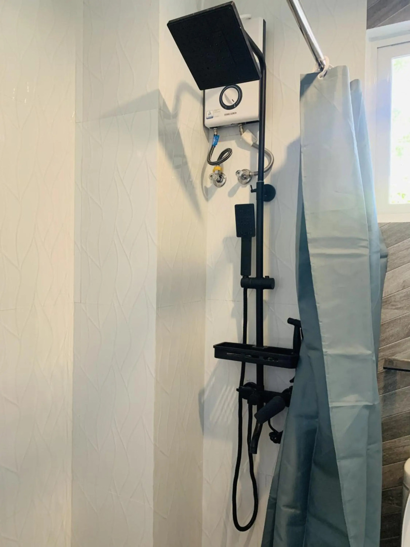 Cozy Unit at the heart of Balanga City