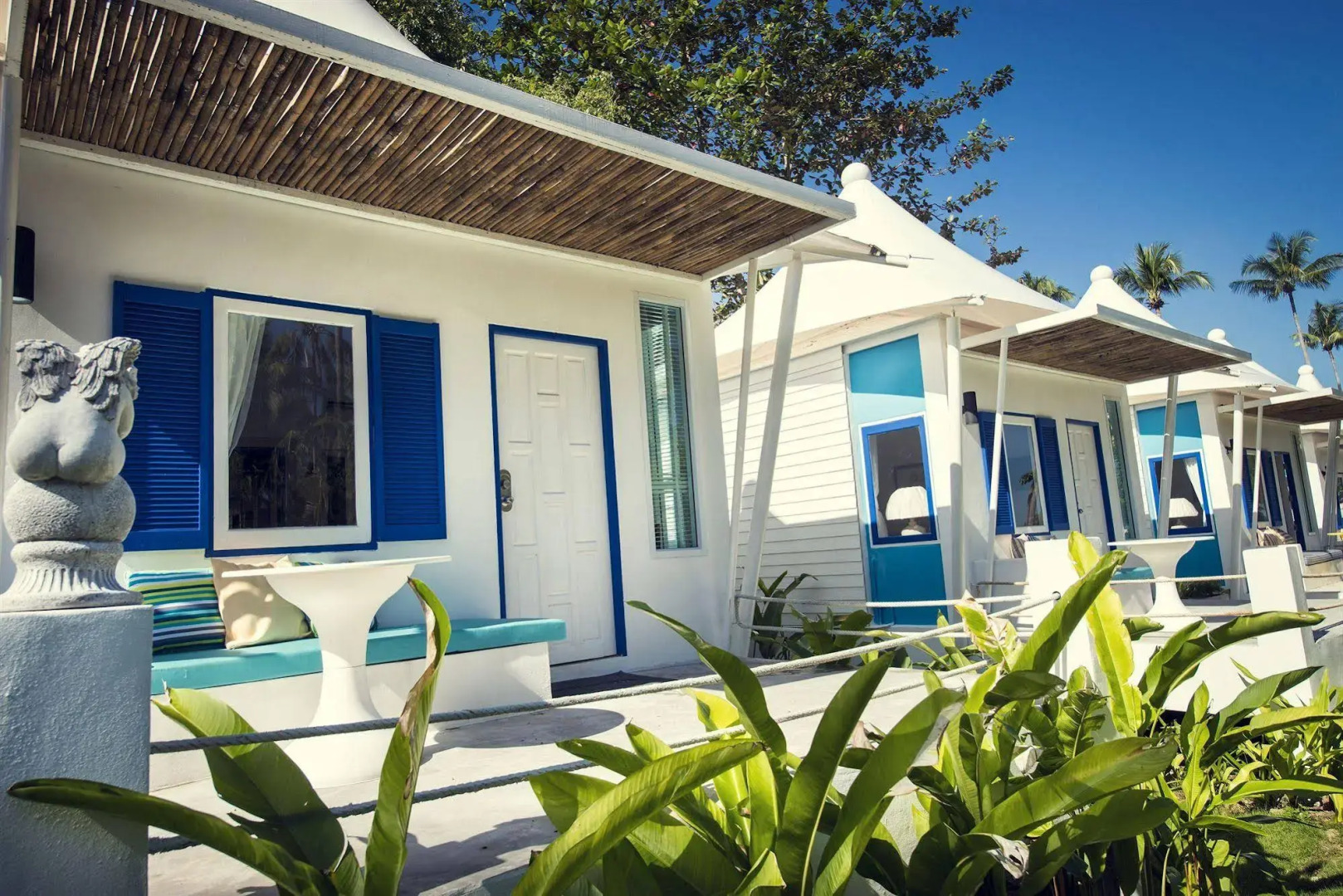 The White Knot Koh Chang