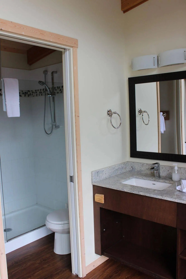 Backeddy Resort and Marina