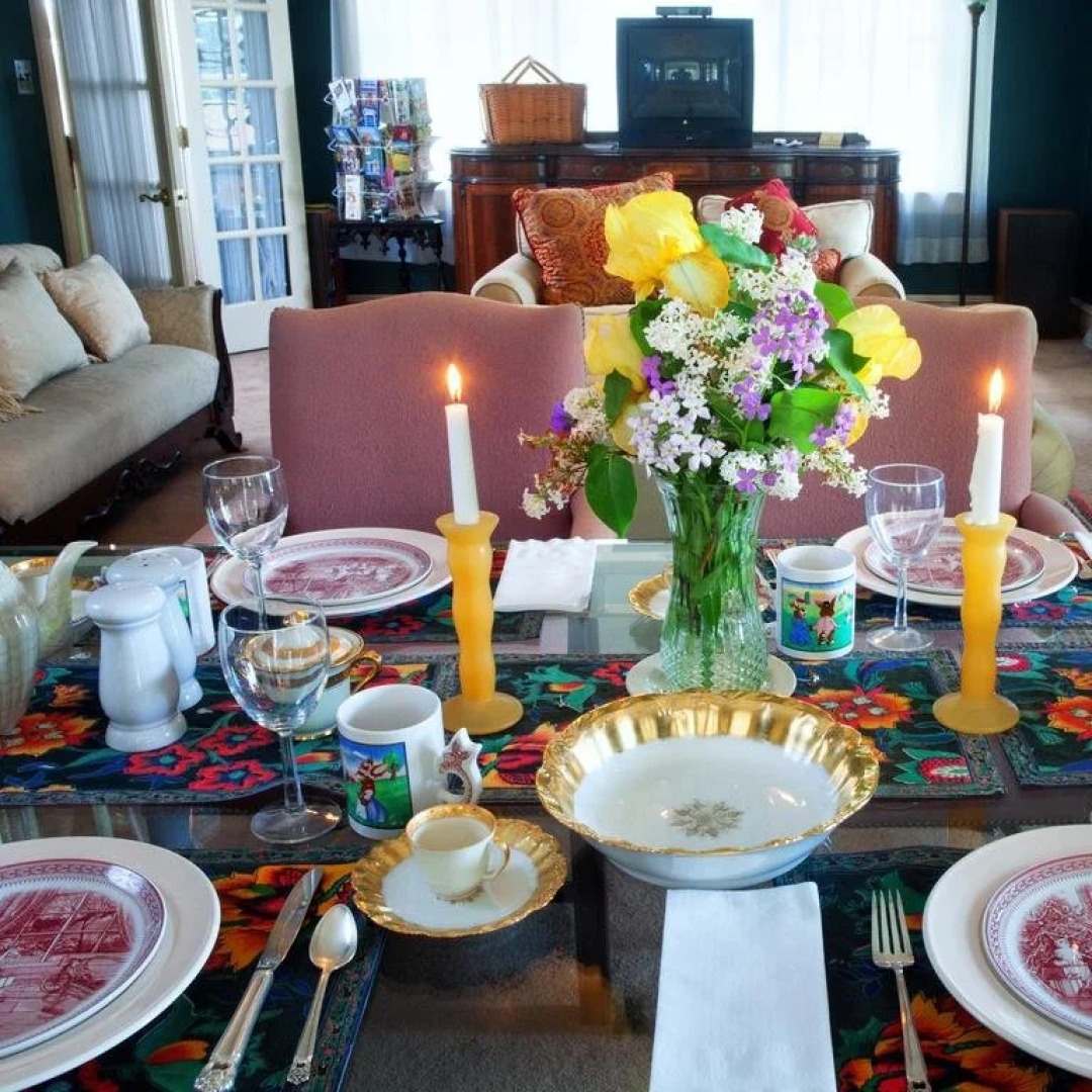 Candlelight Inn Bed & Breakfast