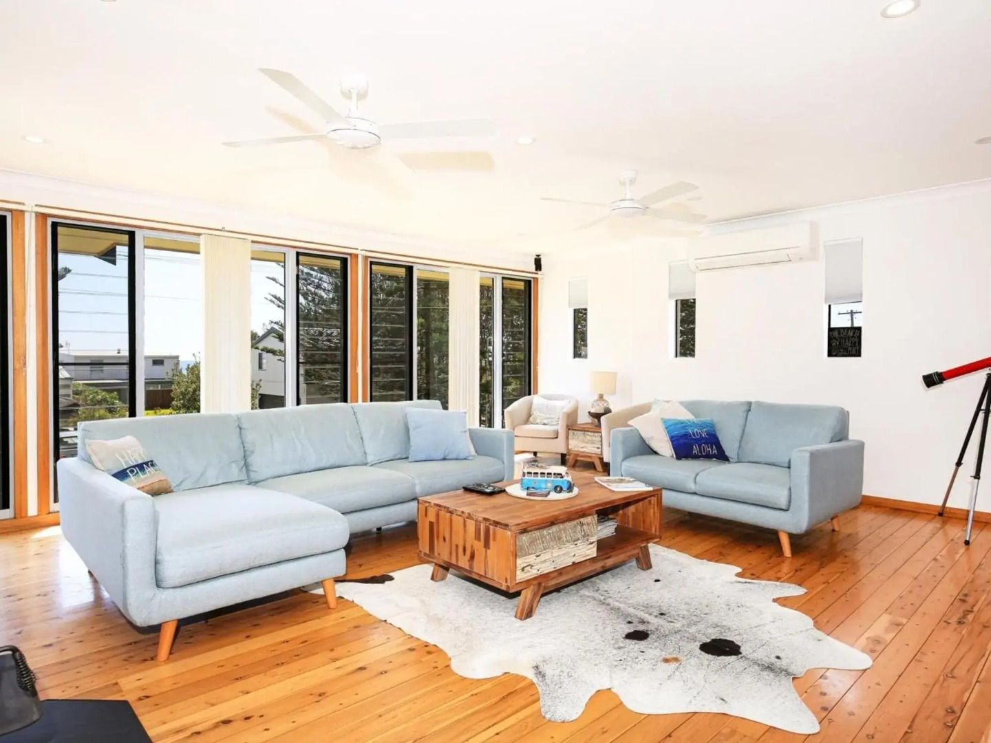 Shores - Pet-Friendly - 1 Min Walk to Beach