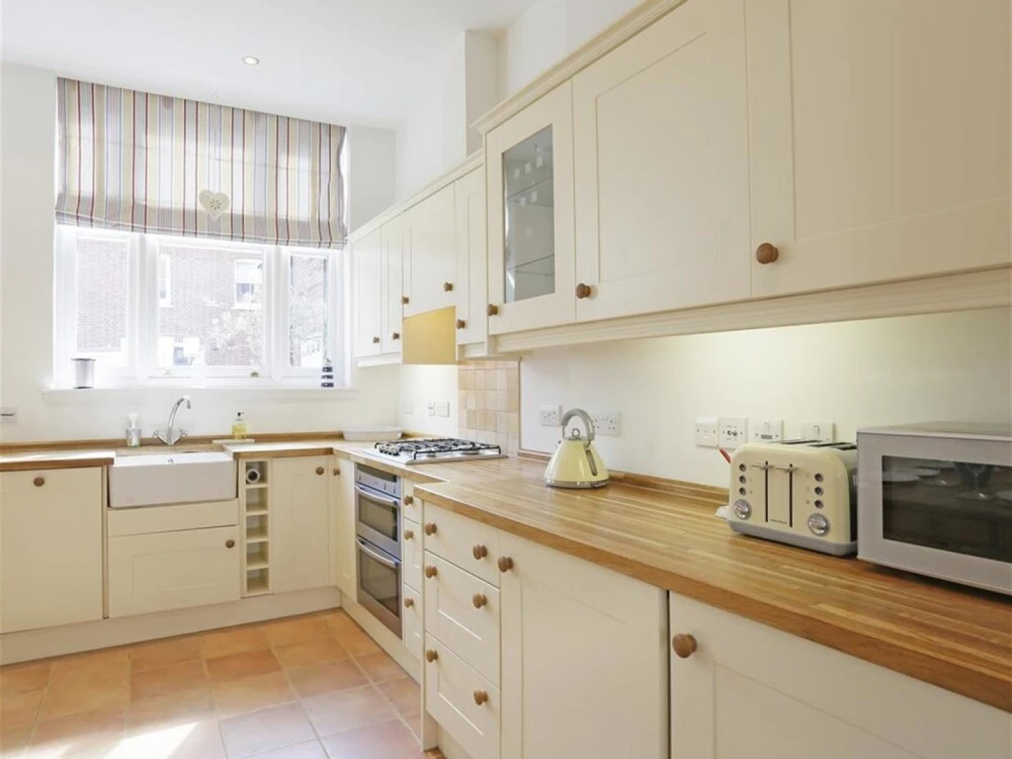 Delightful holiday home in Southwold with Garden