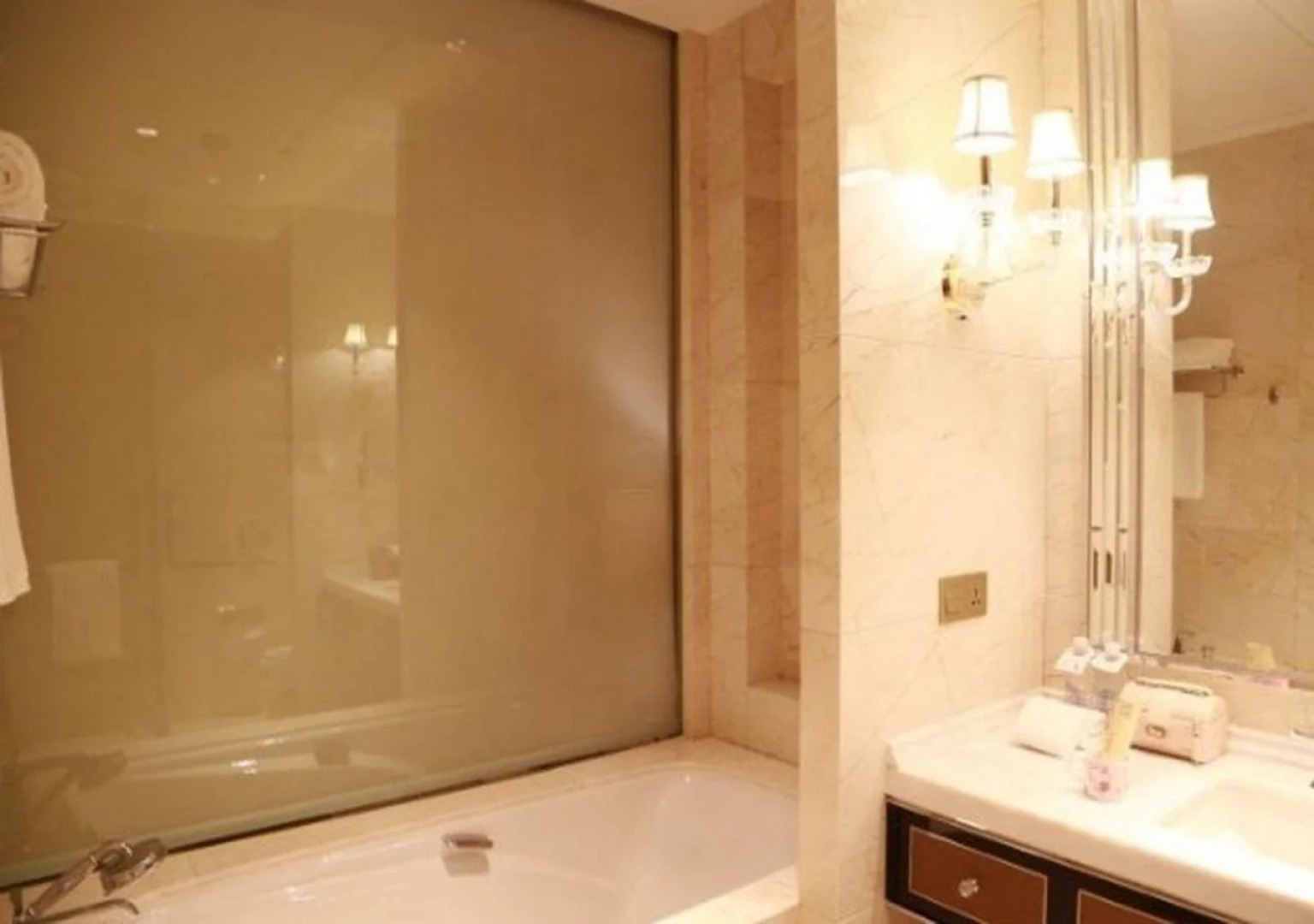 Dongwu New Century Grand Hotel Huzhou