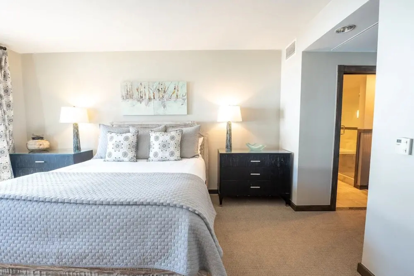 Three Bedroom Mountain Chic 6th Floor Penthouse with Amazing View 3 Condo - No Cleaning Fee! by RedAwning