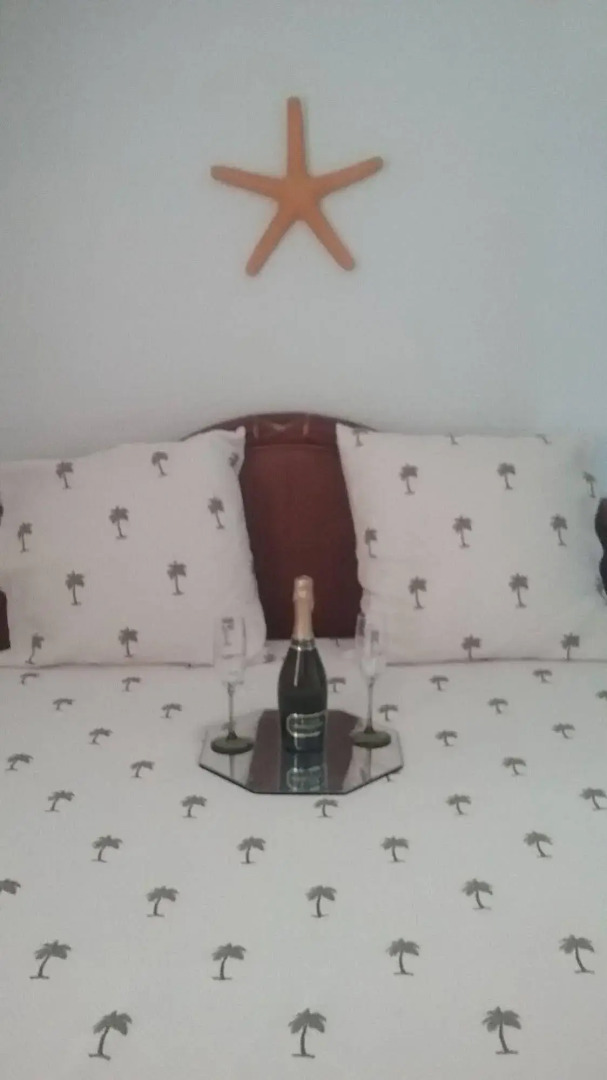 Tropical Bay Inn Motel